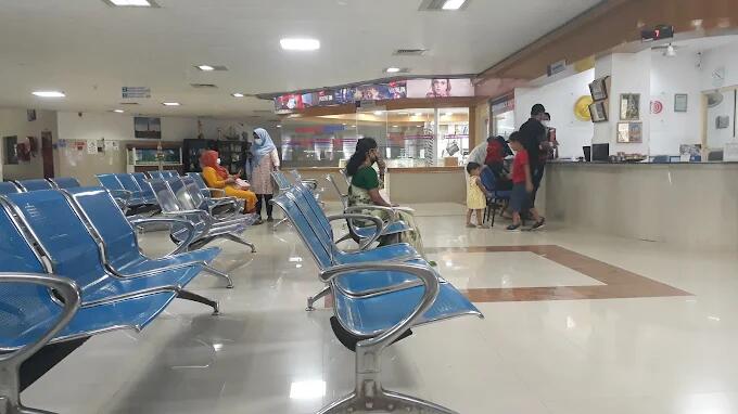 Ahalia Foundation Eye Hospital, Palakkad, Kerala, India