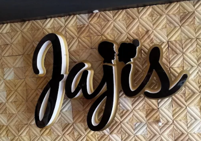 Jajis Innovation unisex beauty salon / bride and groom makeover studio